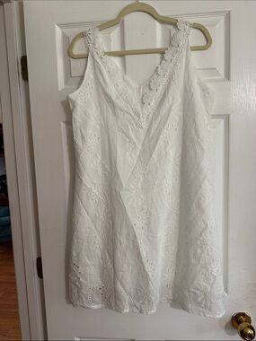 White Eyelet V-Neck Sleeveless Dress
